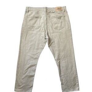 Izod Men's Light Tan Straight Jeans